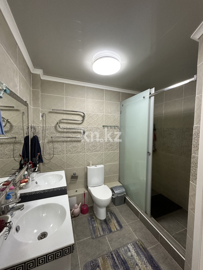 Продажа 4-комнатной квартиры, 76.3 м² в Караганде - фото 25