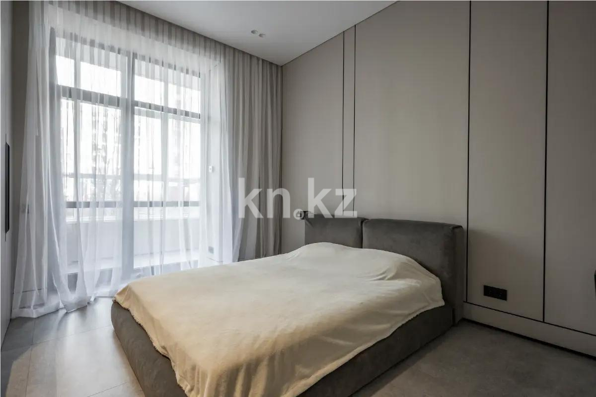 Продажа 3-комнатной квартиры, 130 м², ул. Аманжолова, дом  20 в Астане - фото 3