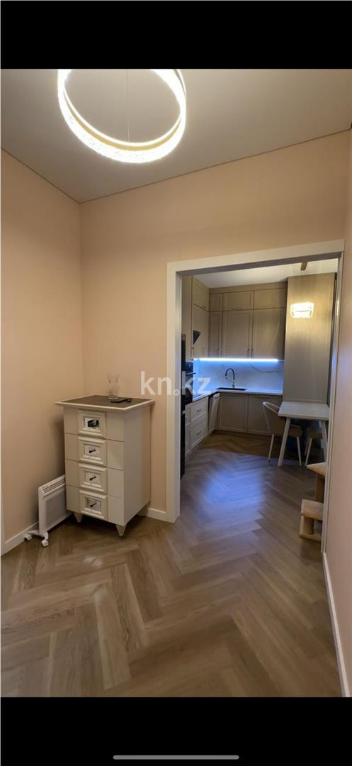 Продажа 2-комнатной квартиры, 67 м², ул. Муканова в Караганде - фото 7