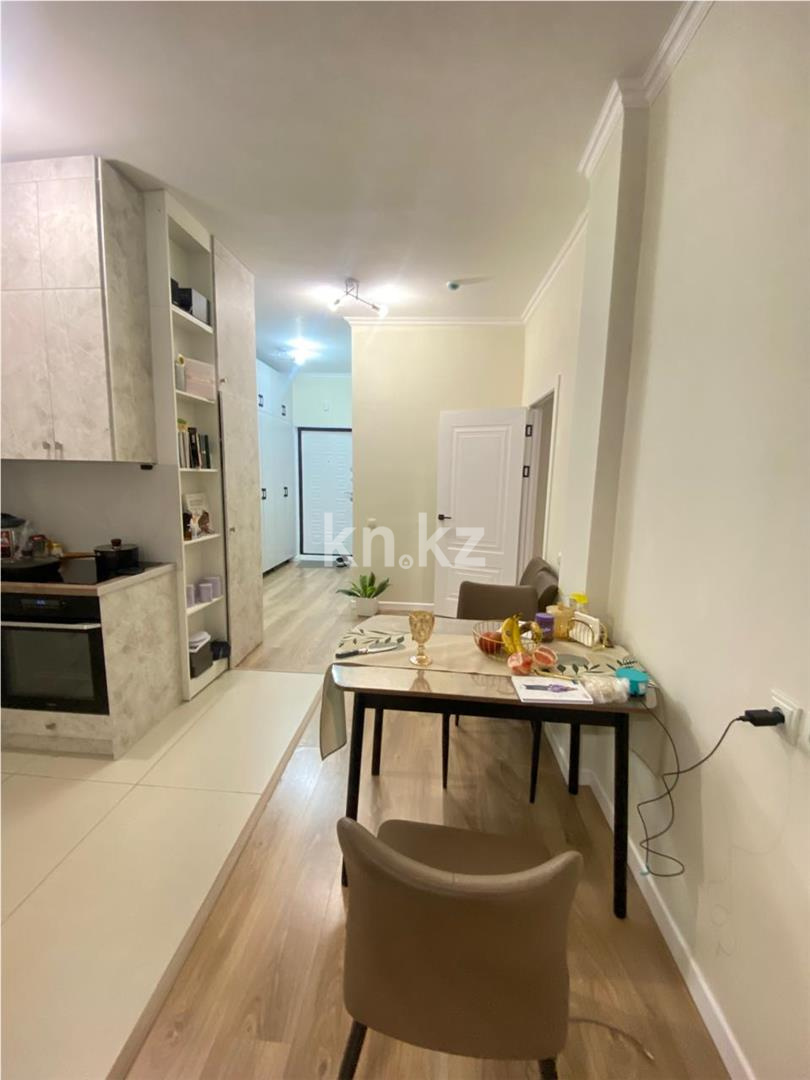 Продажа 2-комнатной квартиры, 64 м², ул. Туркестан в Астане - фото 3