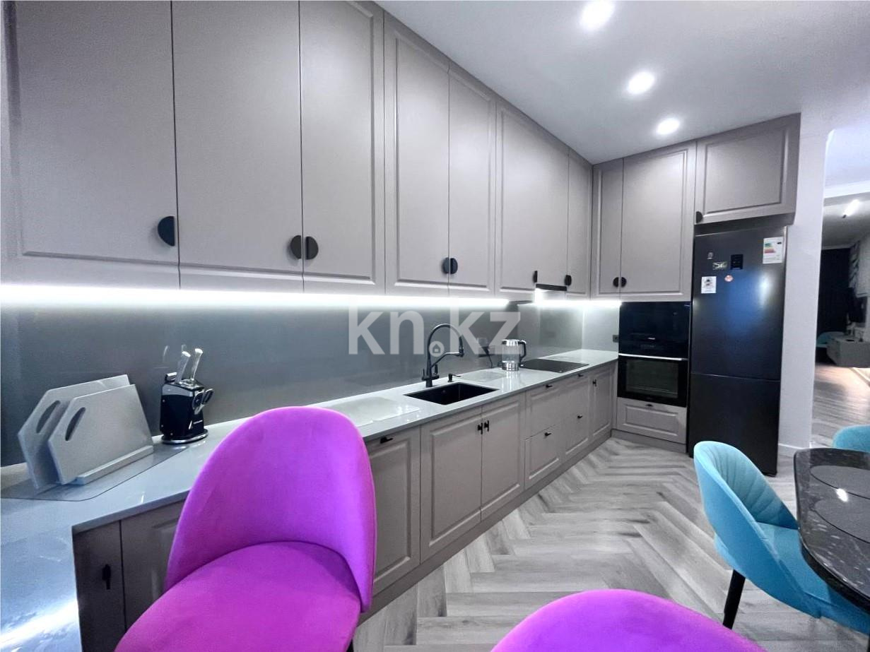 Продажа 2-комнатной квартиры, 73 м², ул. Момышулы в Караганде - фото 37