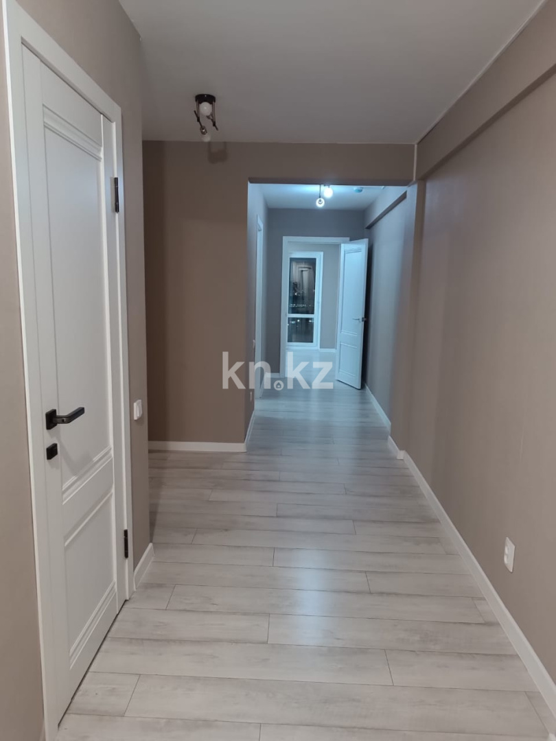 Продажа 2-комнатной квартиры, 64 м², ул. Момышулы в Караганде - фото 8