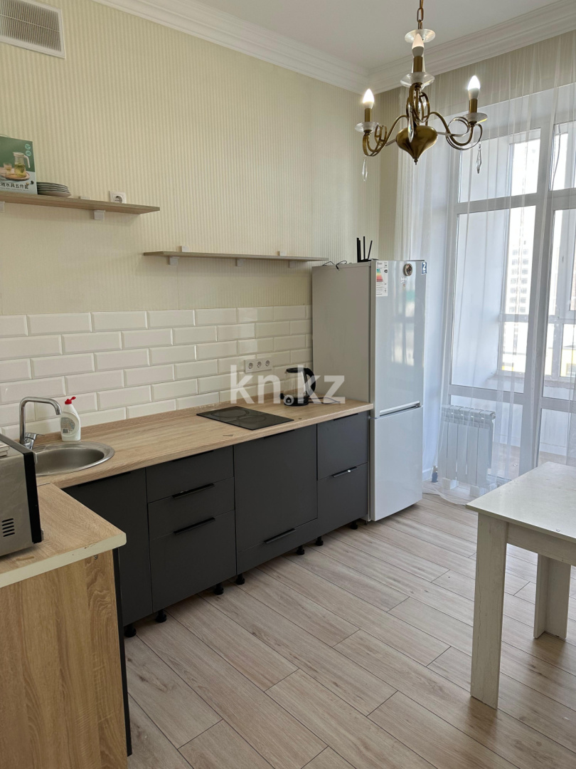 Аренда 1-комнатной квартиры, 38 м², пр. Улы Дала, дом  31/1 в Астане