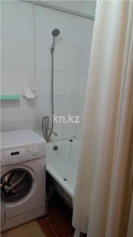 Продажа 1-комнатной квартиры, 33 м², мкр-н 19, дом  42 в Караганде - фото 3