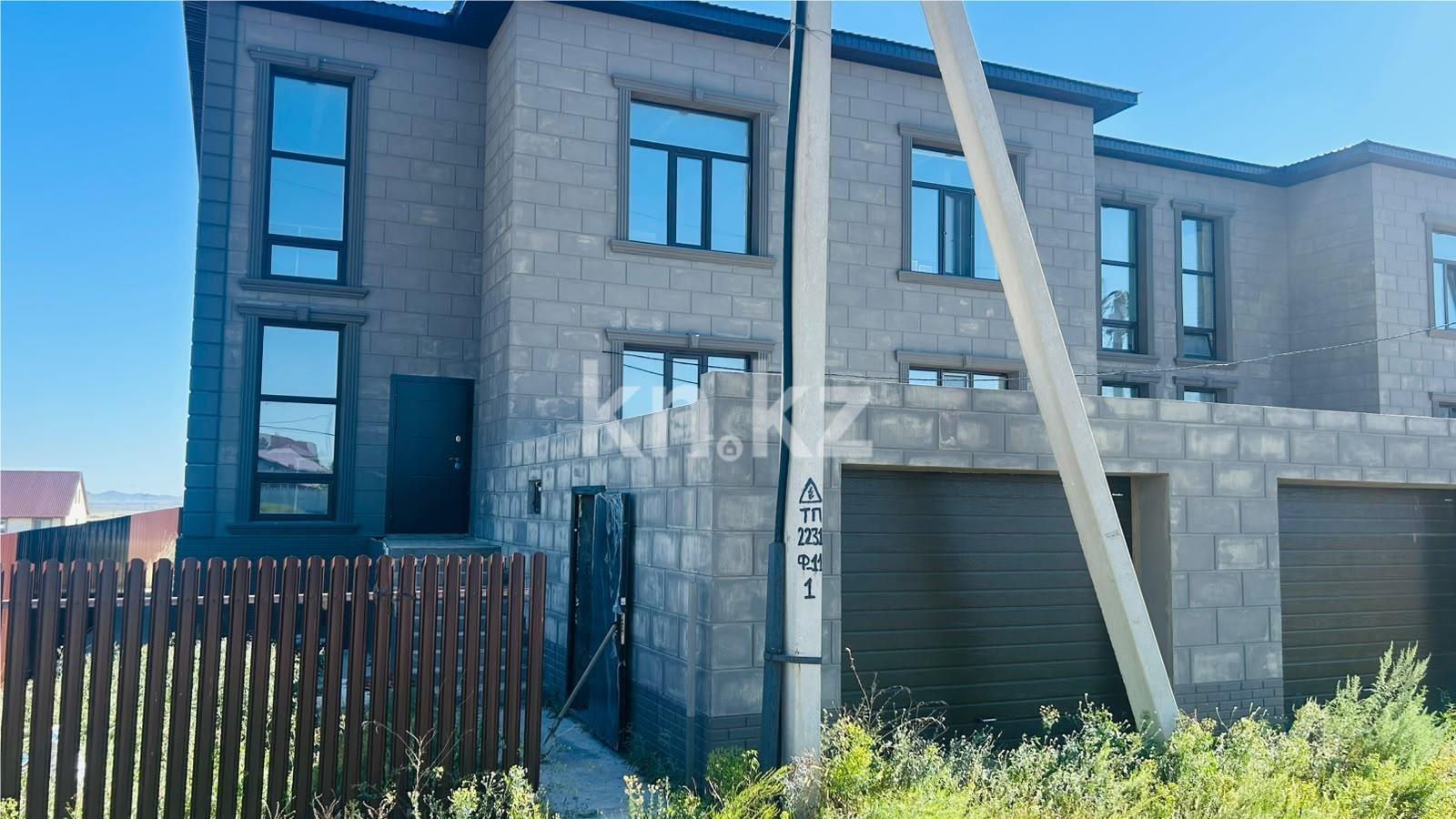 Продажа 5-комнатного дома, 211.5 м² в Караганде