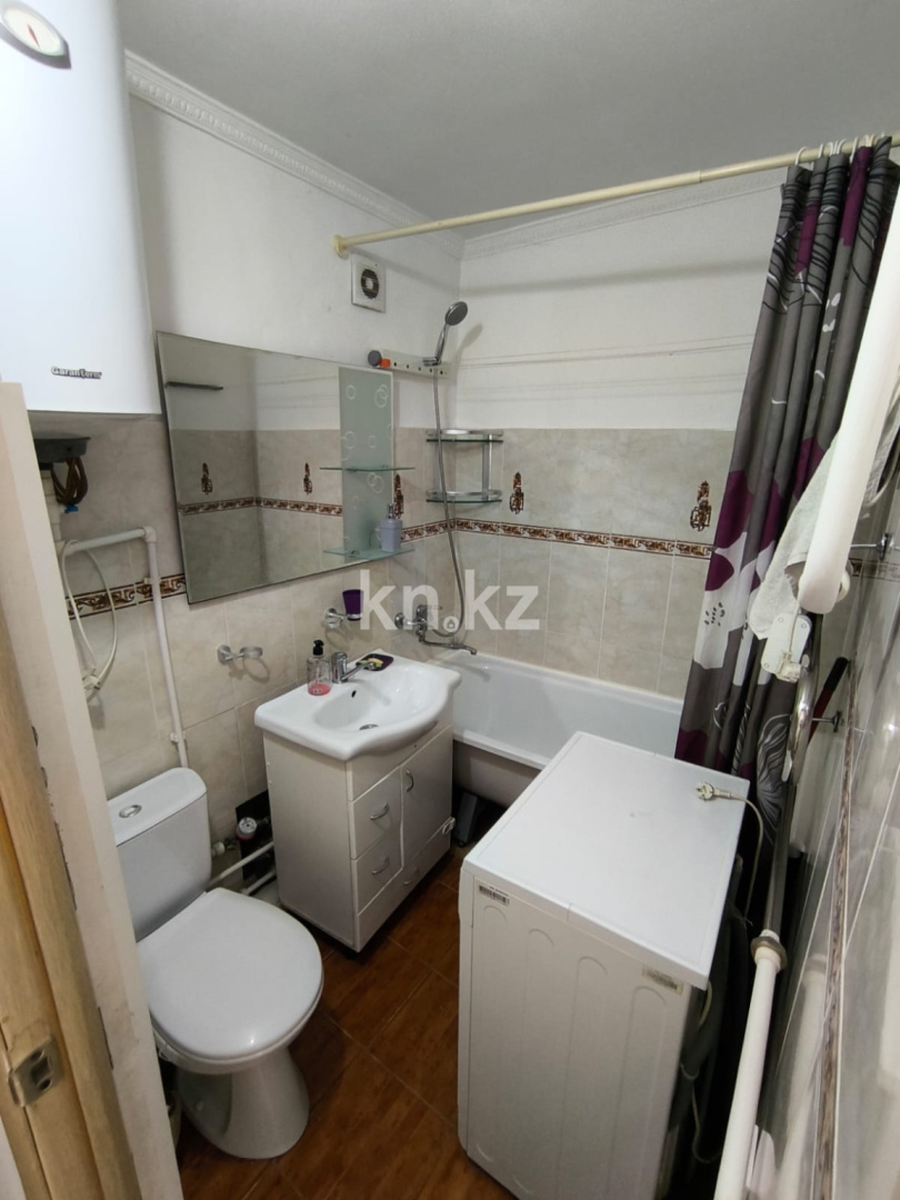 Продажа 1-комнатной квартиры, 30 м², ул. Ермекова, дом  18 в Караганде - фото 9