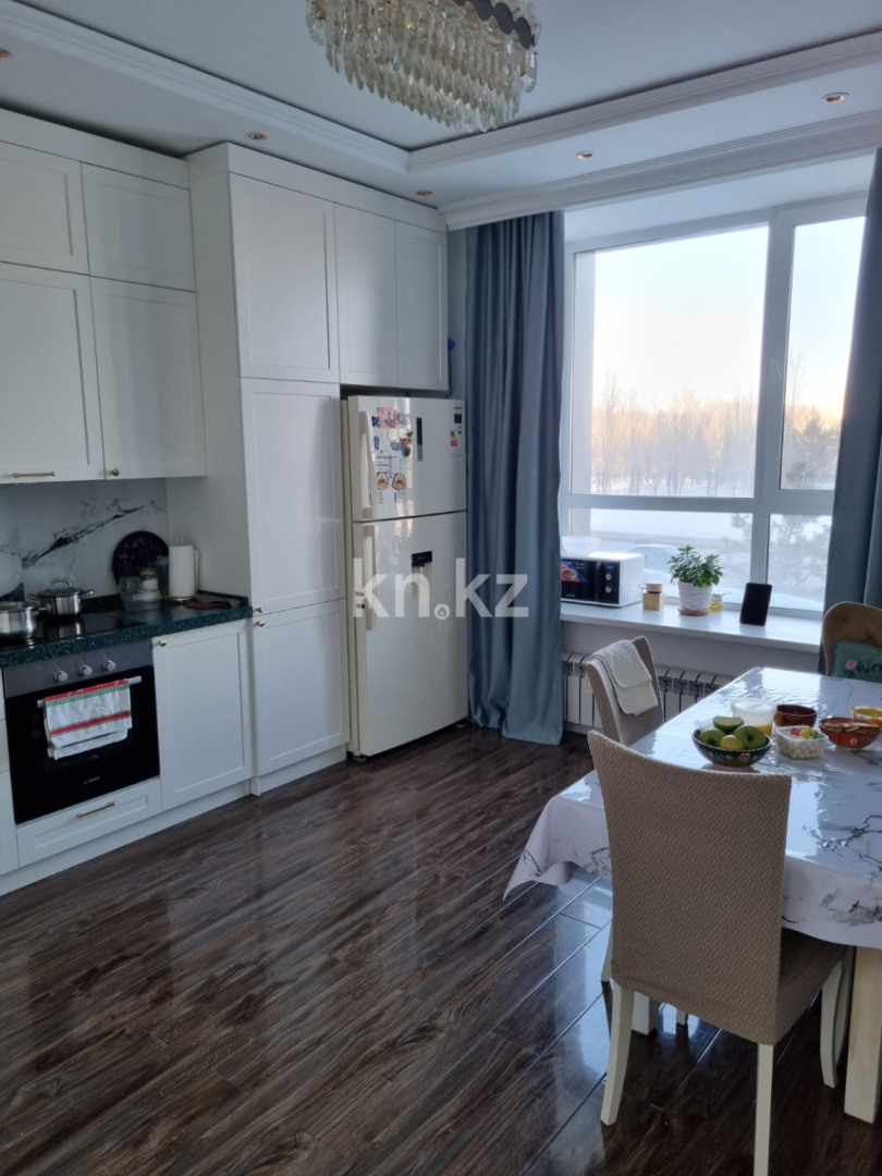 Продажа 5-комнатной квартиры, 130.5 м², ул. Керей, Жанибек хандар, дом  40 в Астане - фото 2