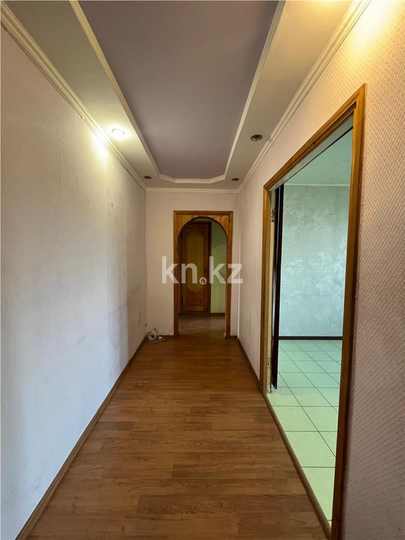 Продажа 4-комнатной квартиры, 79 м², ул. Дюсембекова, дом  67 в Караганде - фото 12