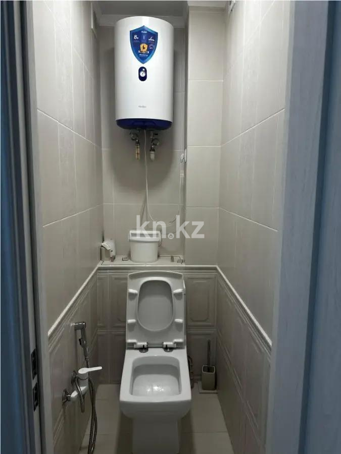 Продажа 2-комнатной квартиры, 98 м², пр. Шахтеров, дом  23 в Караганде - фото 4