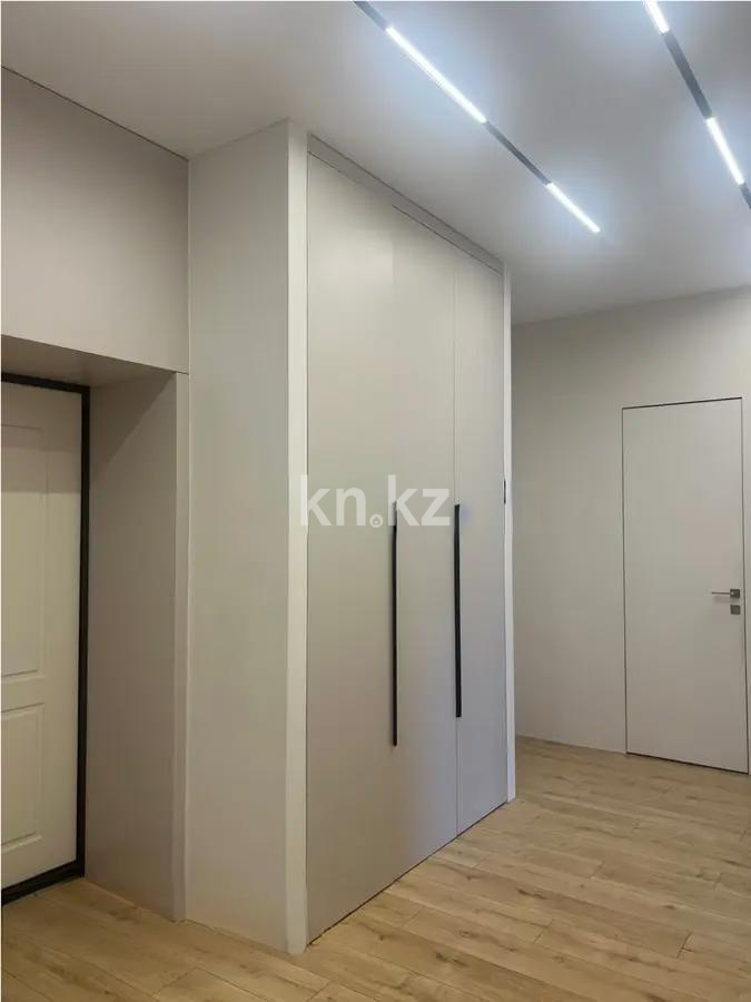 Продажа 4-комнатной квартиры, 91.7 м², ул. Бухар жырау, дом  27 в Астане - фото 9