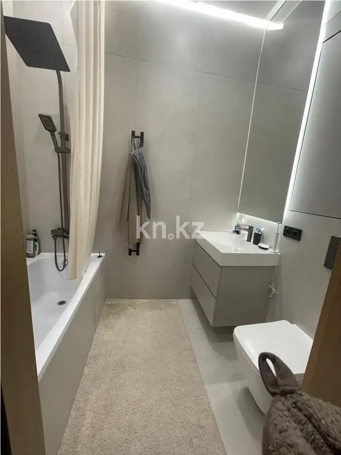 Продажа 3-комнатной квартиры, 95 м², пр. Аль-Фараби, дом  41/2 в Алматы - фото 4