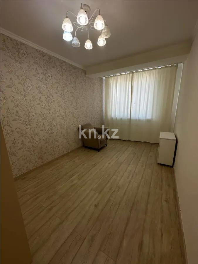 Продажа 2-комнатной квартиры, 74 м², мкр-н Аксай-4, дом  119 в Алматы - фото 2