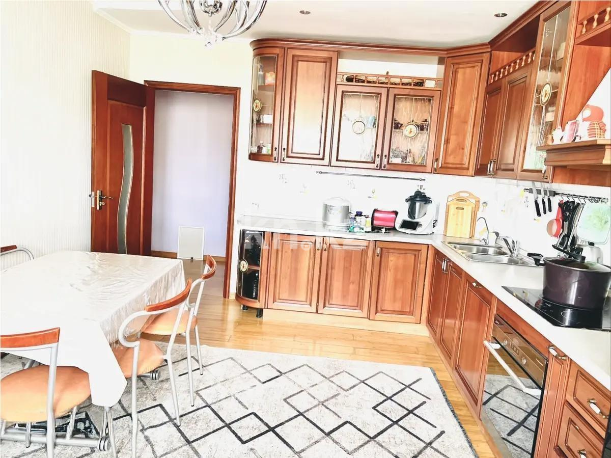 Продажа 4-комнатной квартиры, 140 м², ул. Кубрина, дом  20/1 в Астане - фото 5