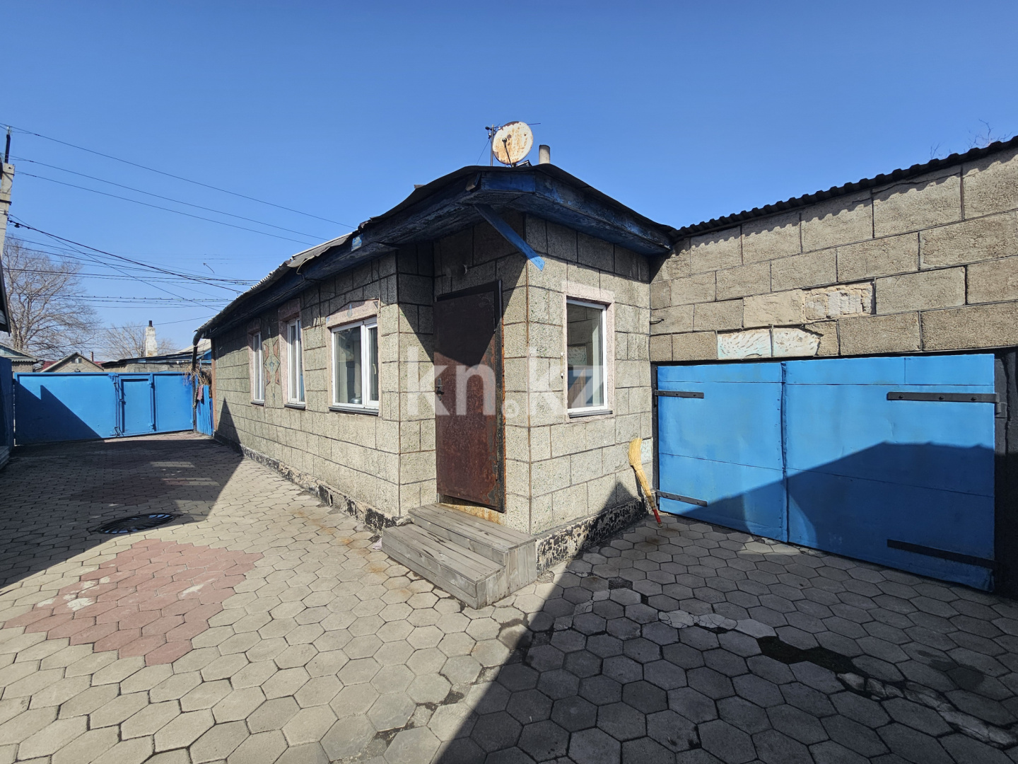 Продажа 4-комнатного дома, 73 м² в Караганде