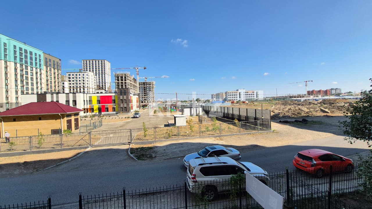 Продажа 4-комнатной квартиры, 123 м², мкр-н Сарыарка, дом  39 в Атырау - фото 24