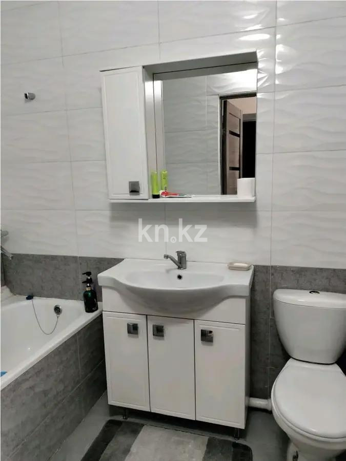 Продажа 2-комнатной квартиры, 40 м², мкр. Кокжиек, дом  20 в Алматы - фото 3