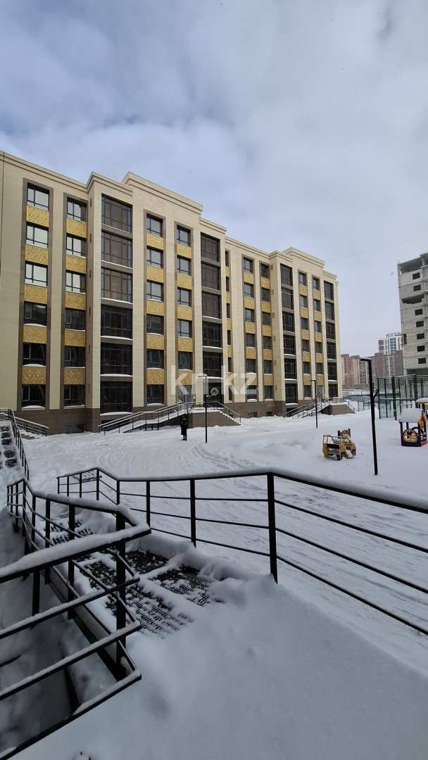 Продажа 4-комнатной квартиры, 120 м² в Караганде