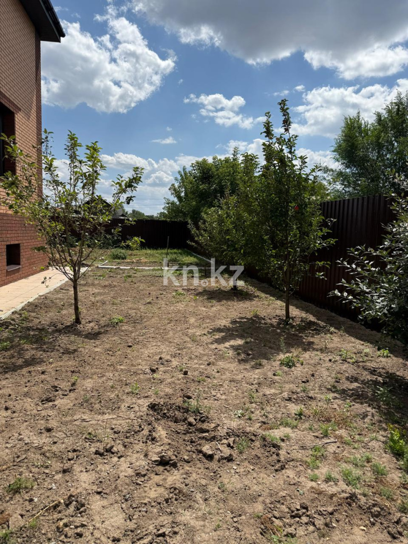 Продажа 5-комнатного дома, 300 м², ул. Космонавтов в Караганде - фото 4