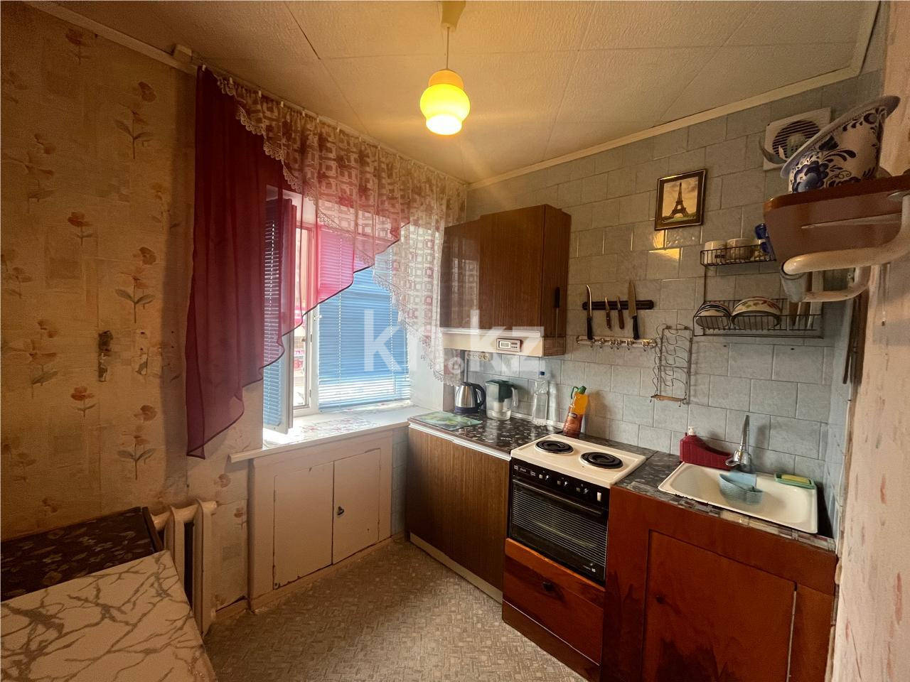 Продажа 3-комнатной квартиры, 53 м², пр. Бухар-жырау, дом  75 в Караганде - фото 9