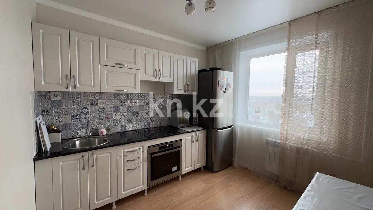 Продажа 1-комнатной квартиры, 35 м², пр. Шахтеров, дом  7 в Караганде - фото 2