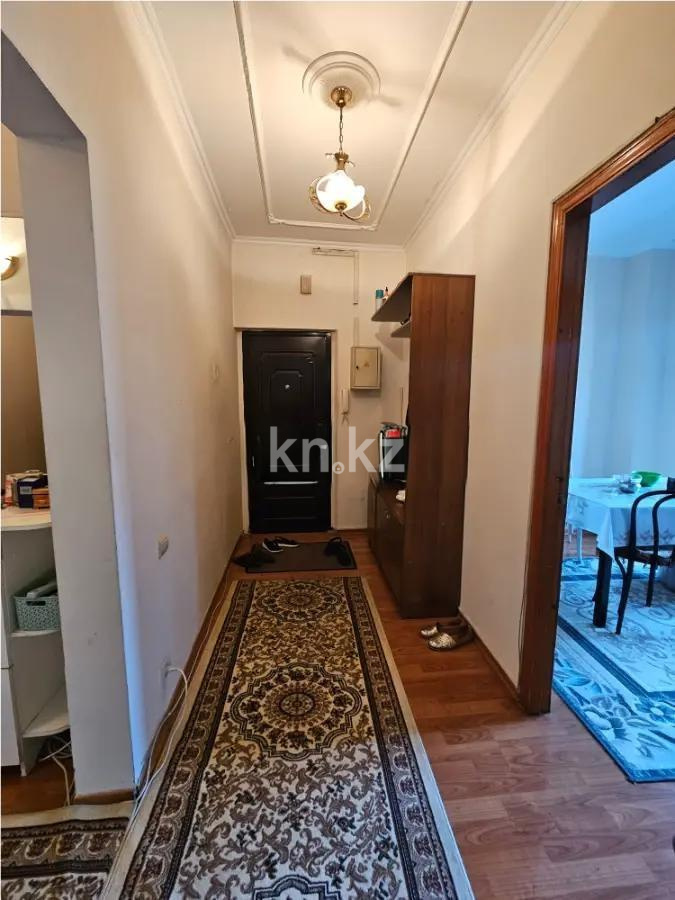 Продажа 3-комнатной квартиры, 70.3 м², мкр-н Аксай-1, дом  8 в Алматы - фото 5