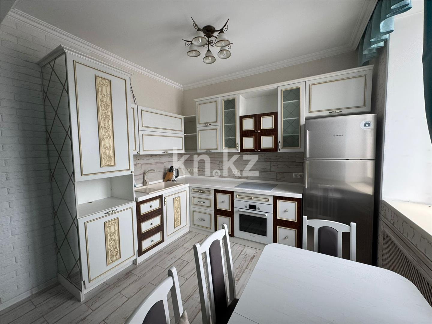 Продажа 3-комнатной квартиры, 105 м², пр. Бухар-жырау в Караганде - фото 9