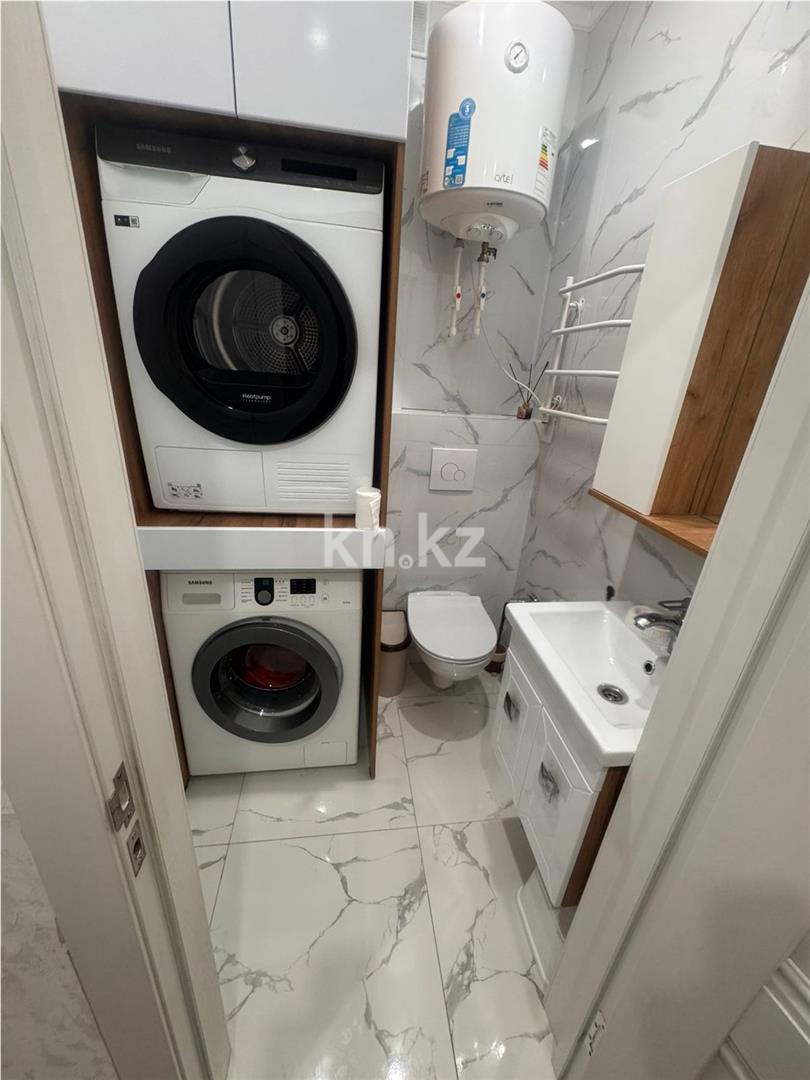 Продажа 3-комнатной квартиры, 90 м², ул. Муканова в Караганде - фото 11