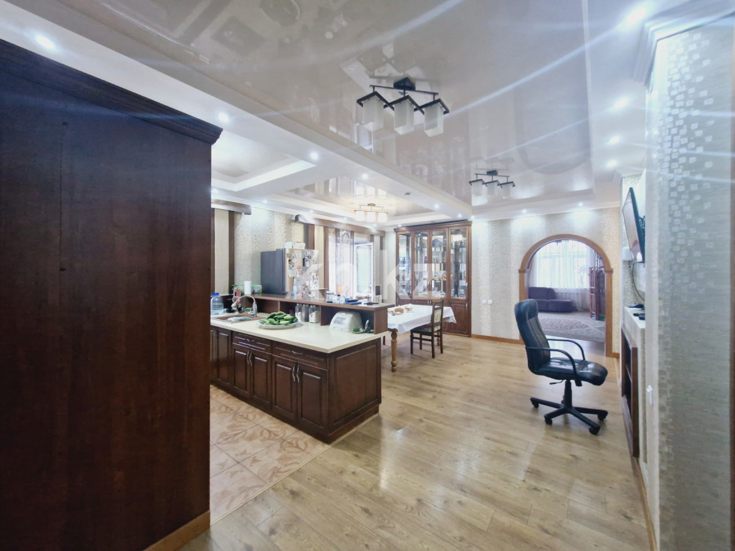 Продажа 5-комнатной квартиры, 197.7 м² в Костанае - фото 13