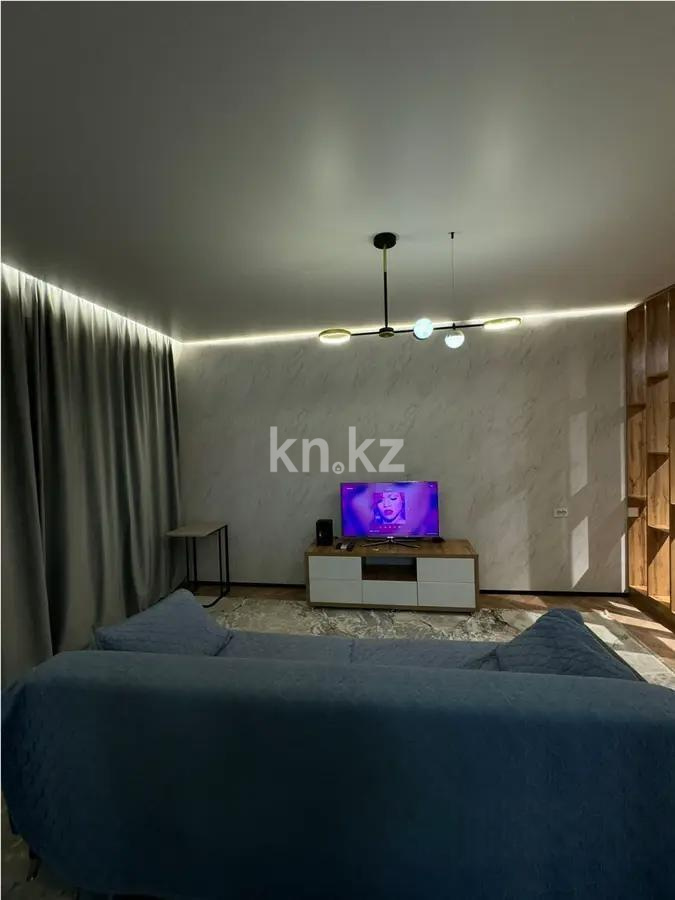 Продажа 2-комнатной квартиры, 69.8 м², ул. Толе би, дом  285/8 в Алматы