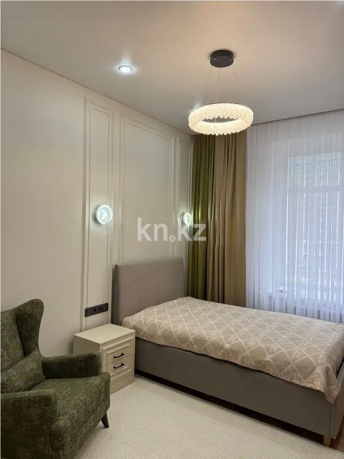 Продажа 4-комнатной квартиры, 121 м², ул. Ашимова, дом  13 в Караганде - фото 4