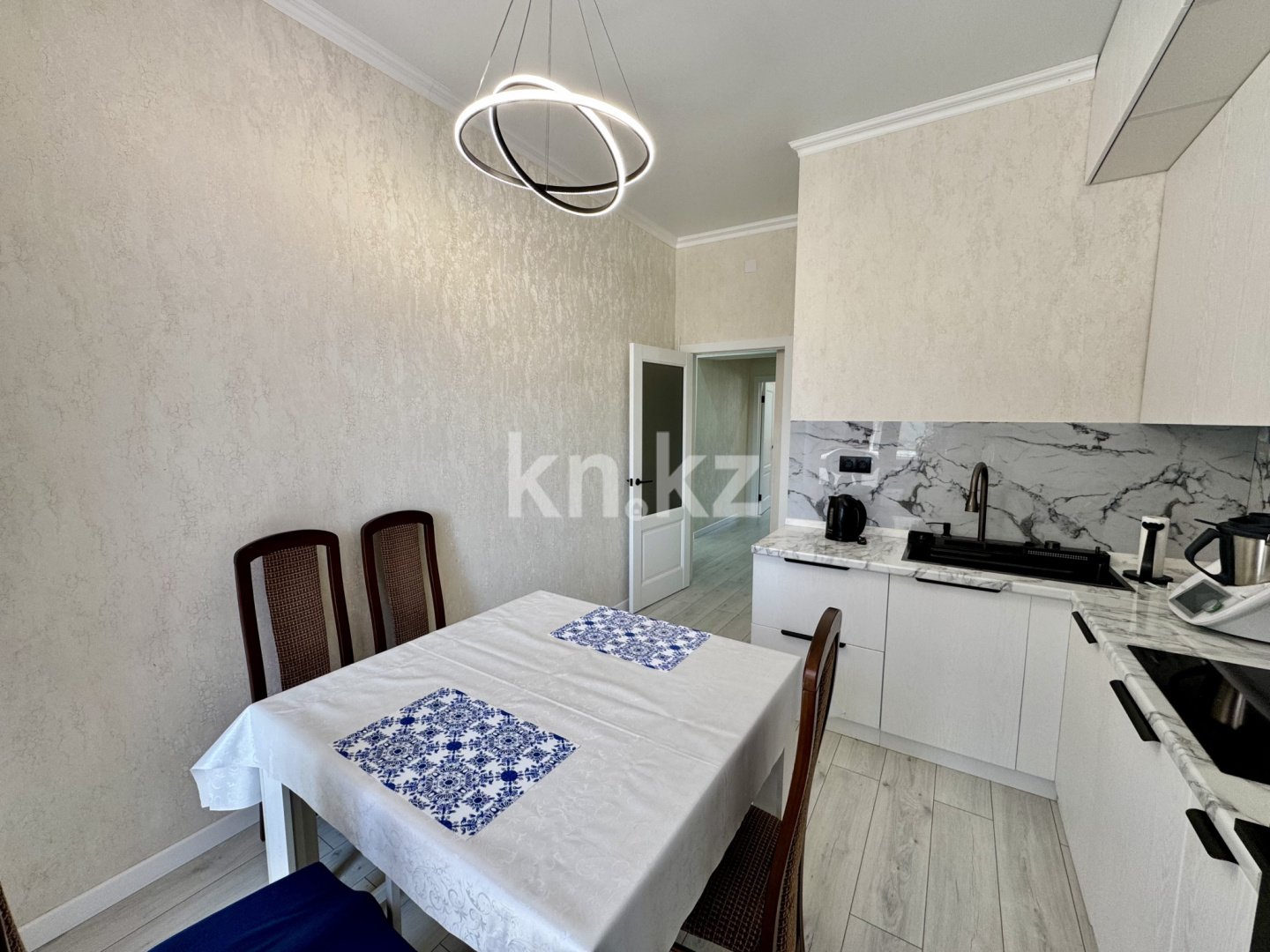 Продажа 2-комнатной квартиры, 65 м², ул. Муканова, дом  51/8 в Караганде - фото 13