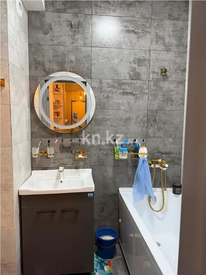 Продажа 2-комнатной квартиры, 69 м², ул. Толе би, дом  285/8 в Алматы - фото 4