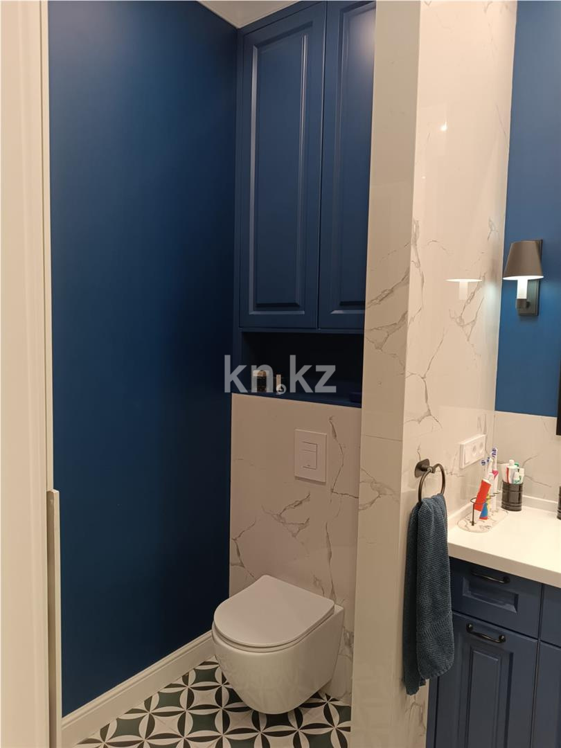 Продажа 3-комнатной квартиры, 93 м² в Караганде - фото 16