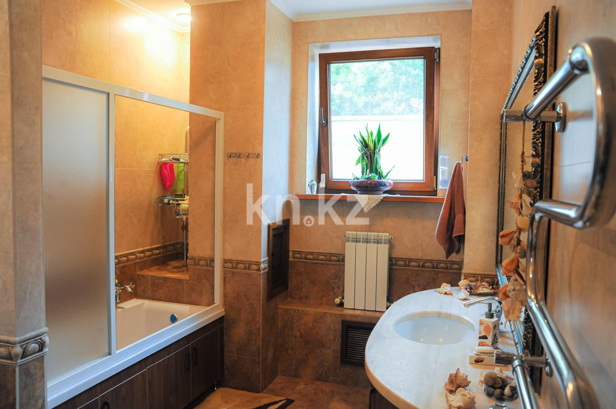 Продажа 7-комнатного дома, 440 м² в Алматы - фото 16