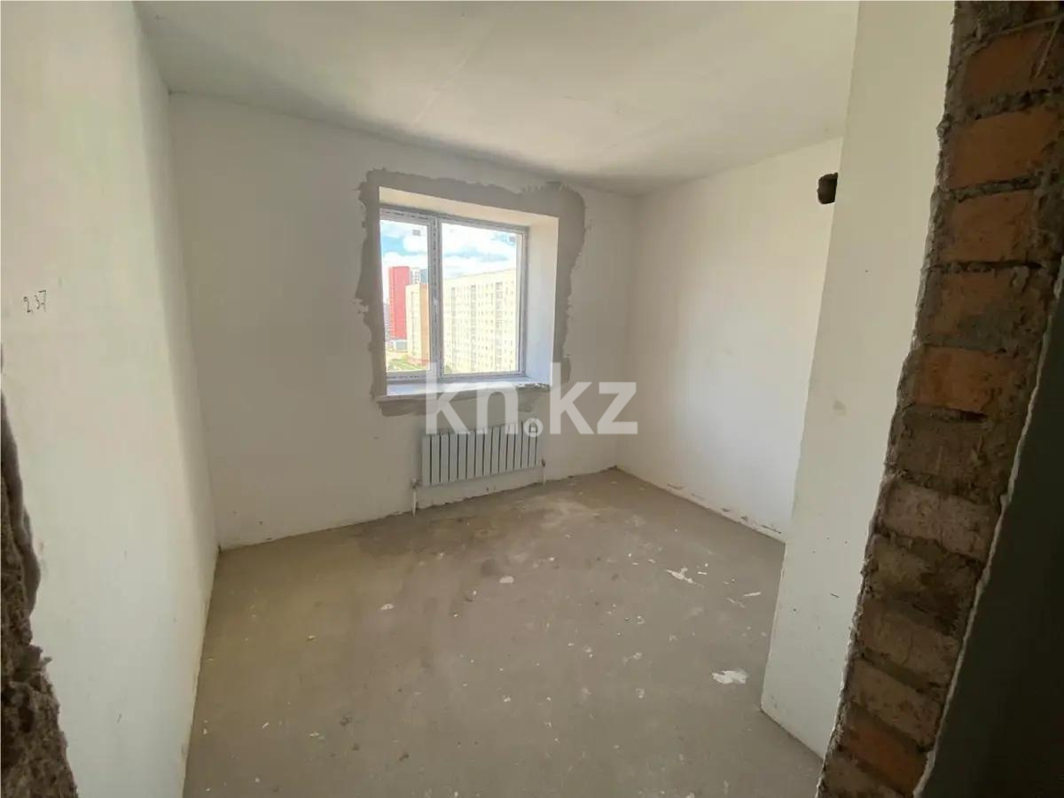 Продажа 2-комнатной квартиры, 63.3 м², пр. Кошкарбаева, дом  42/1 стр в Астане