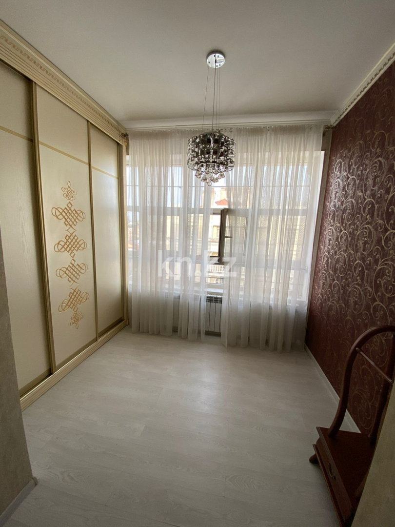 Аренда 3-комнатной квартиры, 138 м², ул. Амман в Астане - фото 11