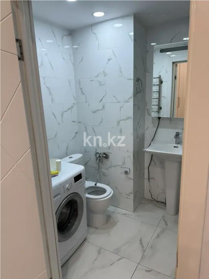 Продажа 1-комнатной квартиры, 67.9 м², ул. Жамакаева, дом  254/2д в Алматы - фото 4