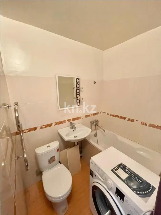 Продажа 2-комнатной квартиры, 46 м², мкр-н 7, дом  7 в Алматы - фото 4