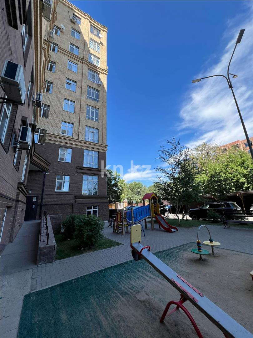 Продажа 3-комнатной квартиры, 127 м², ул. Аманжолова, дом  96/1 в Караганде - фото 22