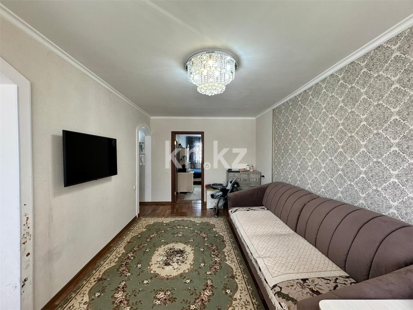 Продажа 2-комнатной квартиры, 47 м², пр. Республики в Караганде