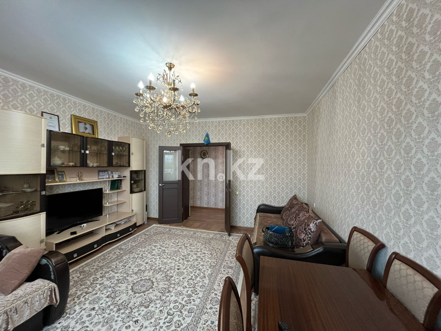 Продажа 2-комнатной квартиры, 59 м², пр. Шахтеров в Караганде - фото 2