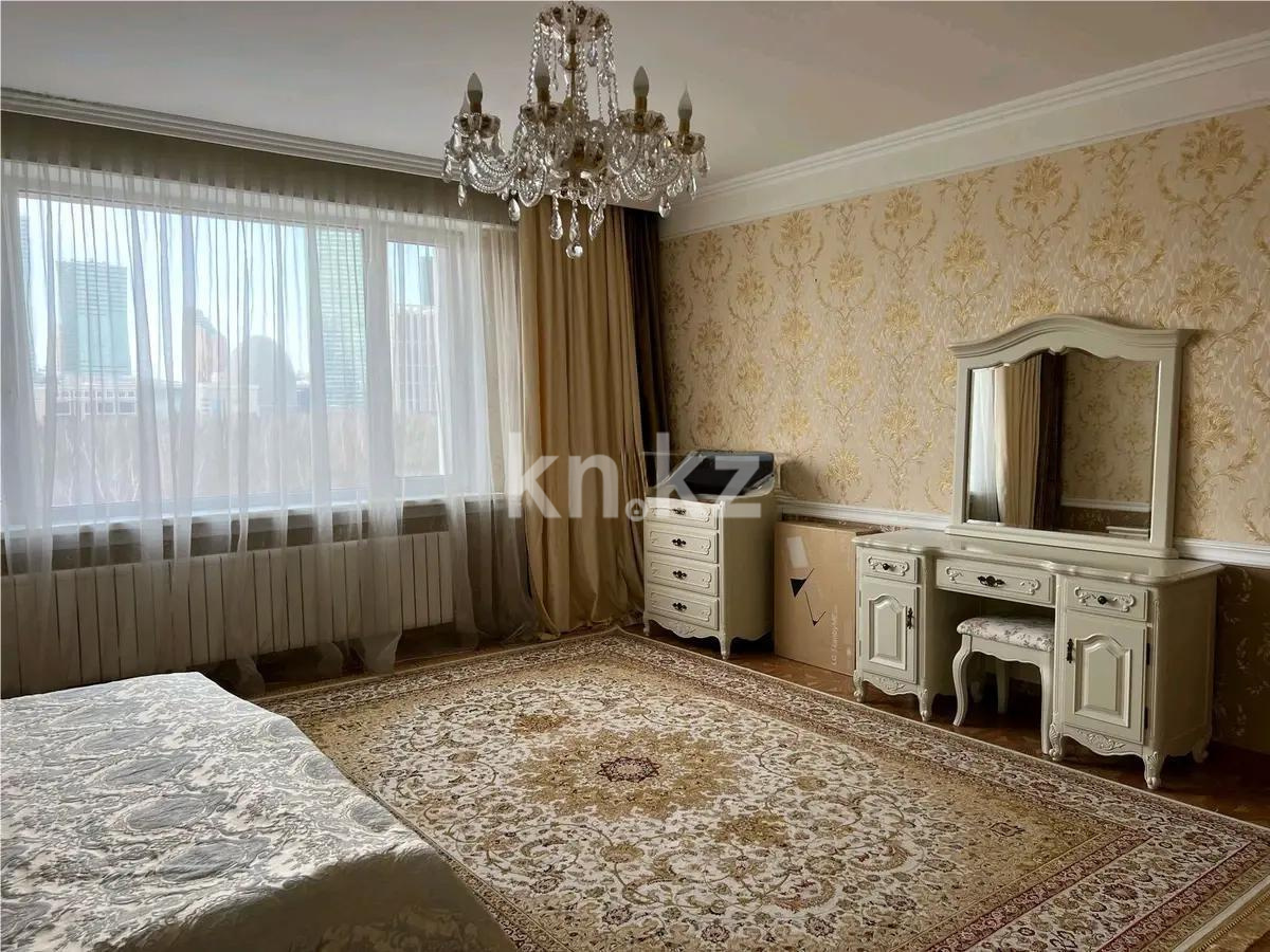 Продажа 4-комнатной квартиры, 200.4 м², ул. Кунаева, дом  14 в Астане - фото 2