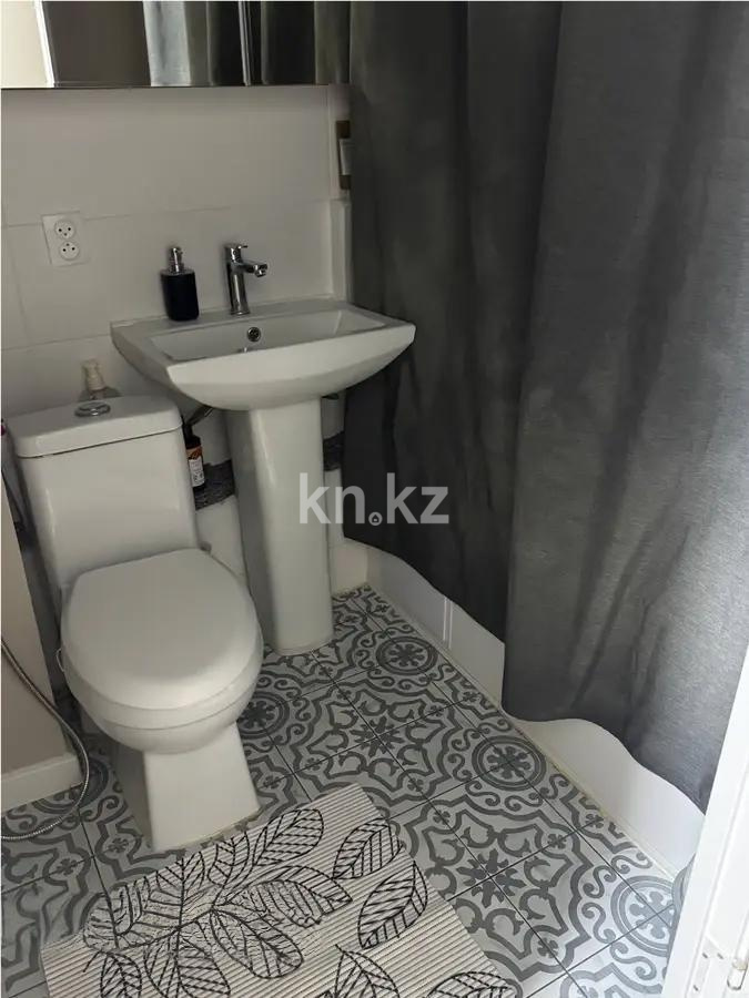 Продажа 1-комнатной квартиры, 33 м², мкр-н Аксай-2, дом  3 в Алматы - фото 4