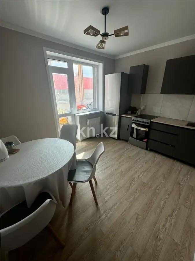 Продажа 2-комнатной квартиры, 69 м², пр. Республики, дом  1/4 в Караганде - фото 3