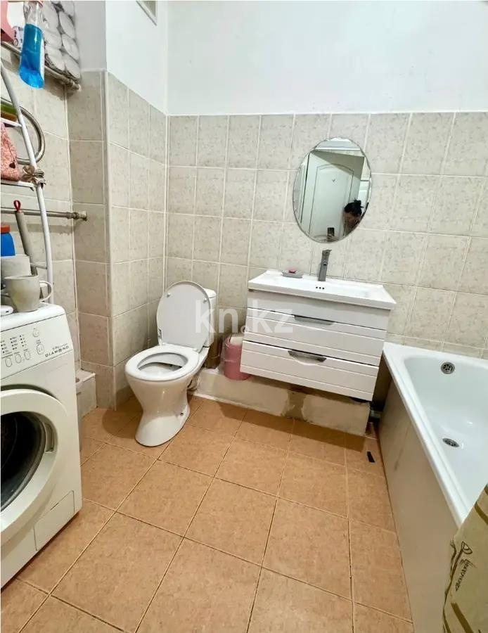 Продажа 2-комнатной квартиры, 57.6 м² в Алматы - фото 4