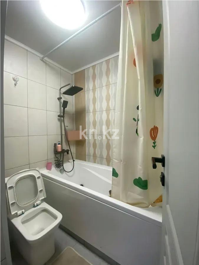 Продажа 2-комнатной квартиры, 47 м², мкр. Аккент, дом  100 в Алматы - фото 4