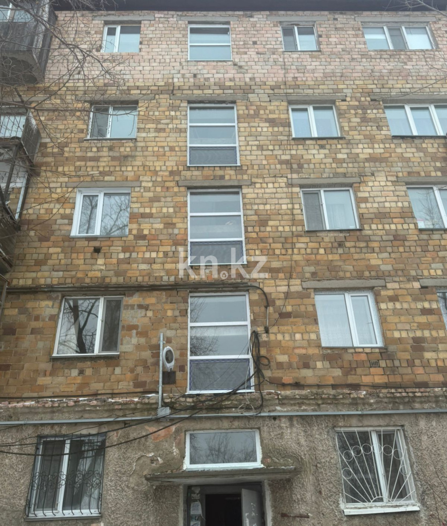 Продажа 2-комнатной квартиры, 43 м², 11 кв-л, дом  10 в Караганде - фото 2