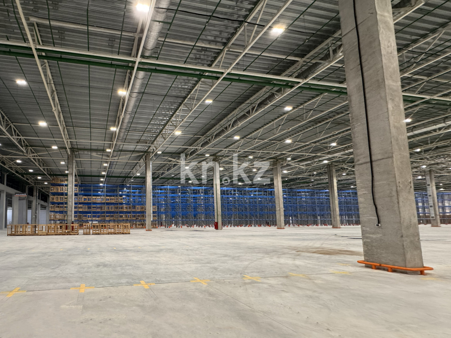 Аренда , 5000 м², АКХ Жетысу, дом  1095 в Алматы - фото 10