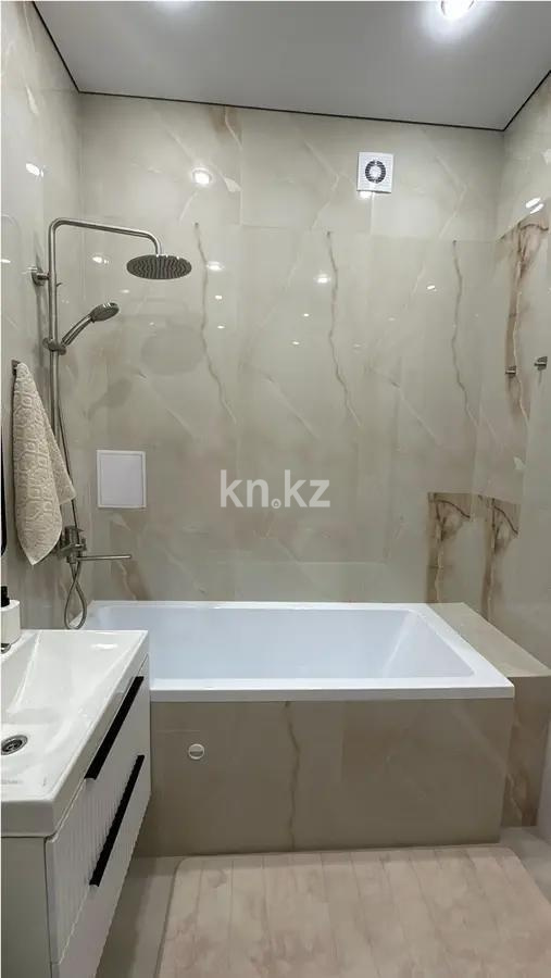 Продажа 1-комнатной квартиры, 48 м², пр. Абая, дом  160/7 в Алматы - фото 2