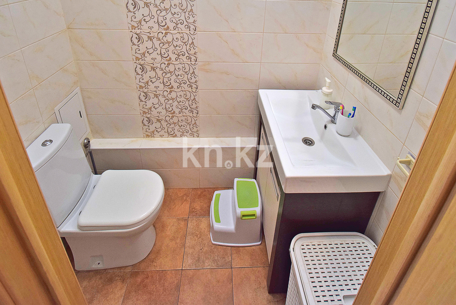 Продажа 2-комнатной квартиры, 74.6 м², мкр-н 1, дом  26а в Алматы - фото 12